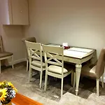 Elegant 2 Bed Apartment In Manchester