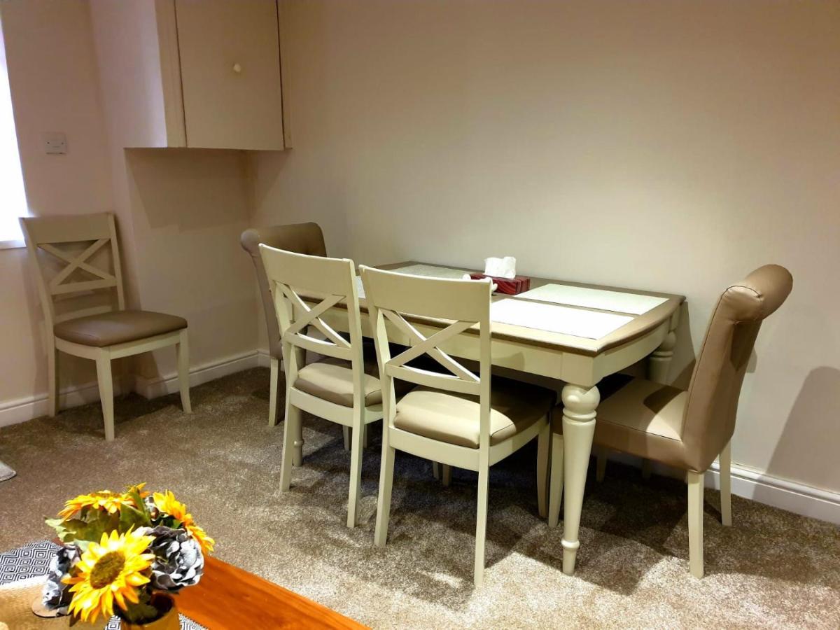 Elegant 2 Bed In